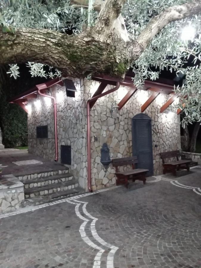 Villa Agata Forchia ภายนอก รูปภาพ