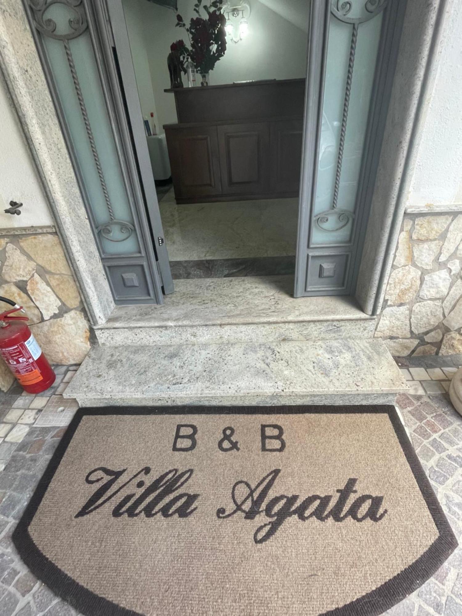 Villa Agata Forchia ภายนอก รูปภาพ