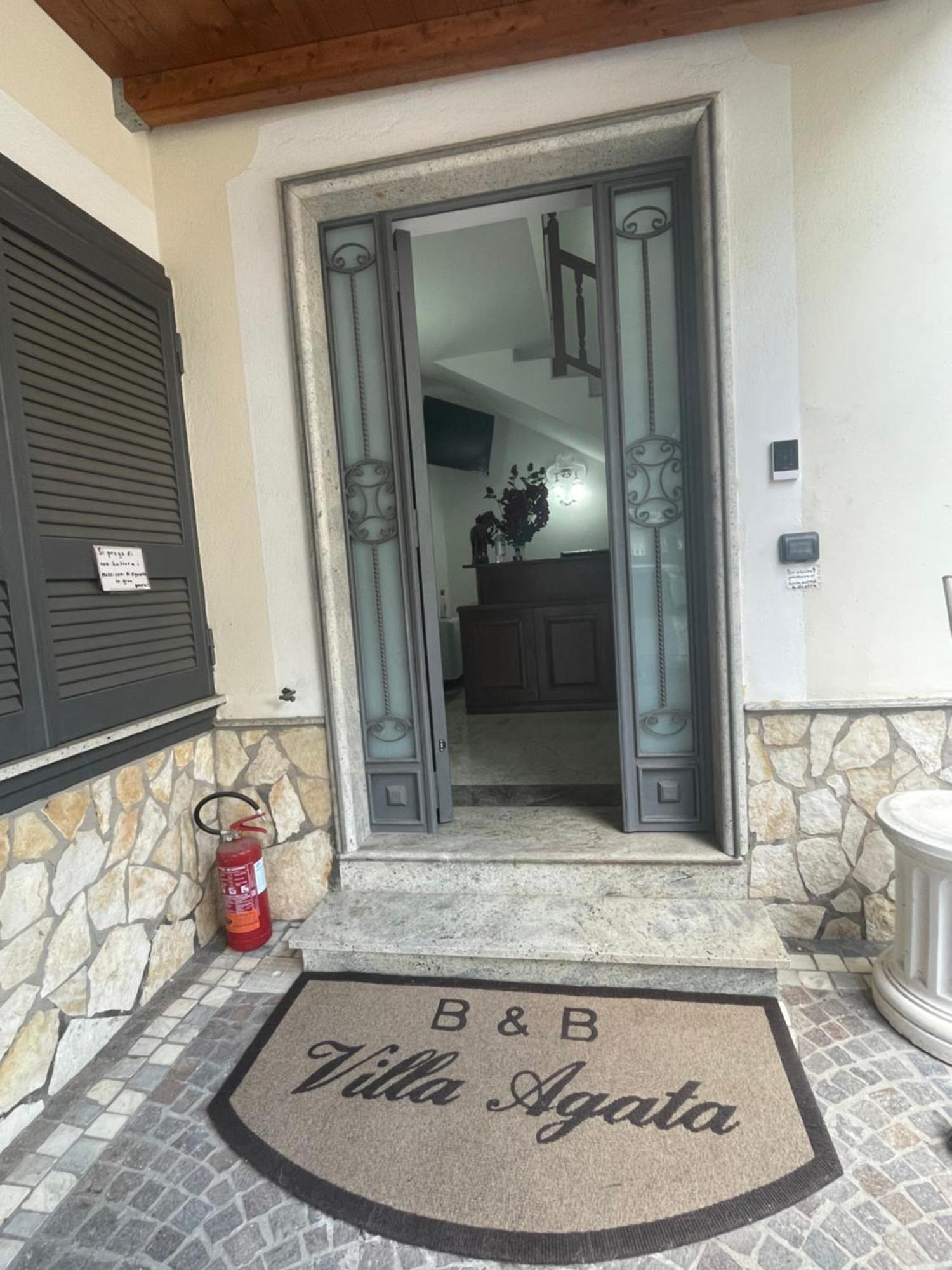 Villa Agata Forchia ภายนอก รูปภาพ