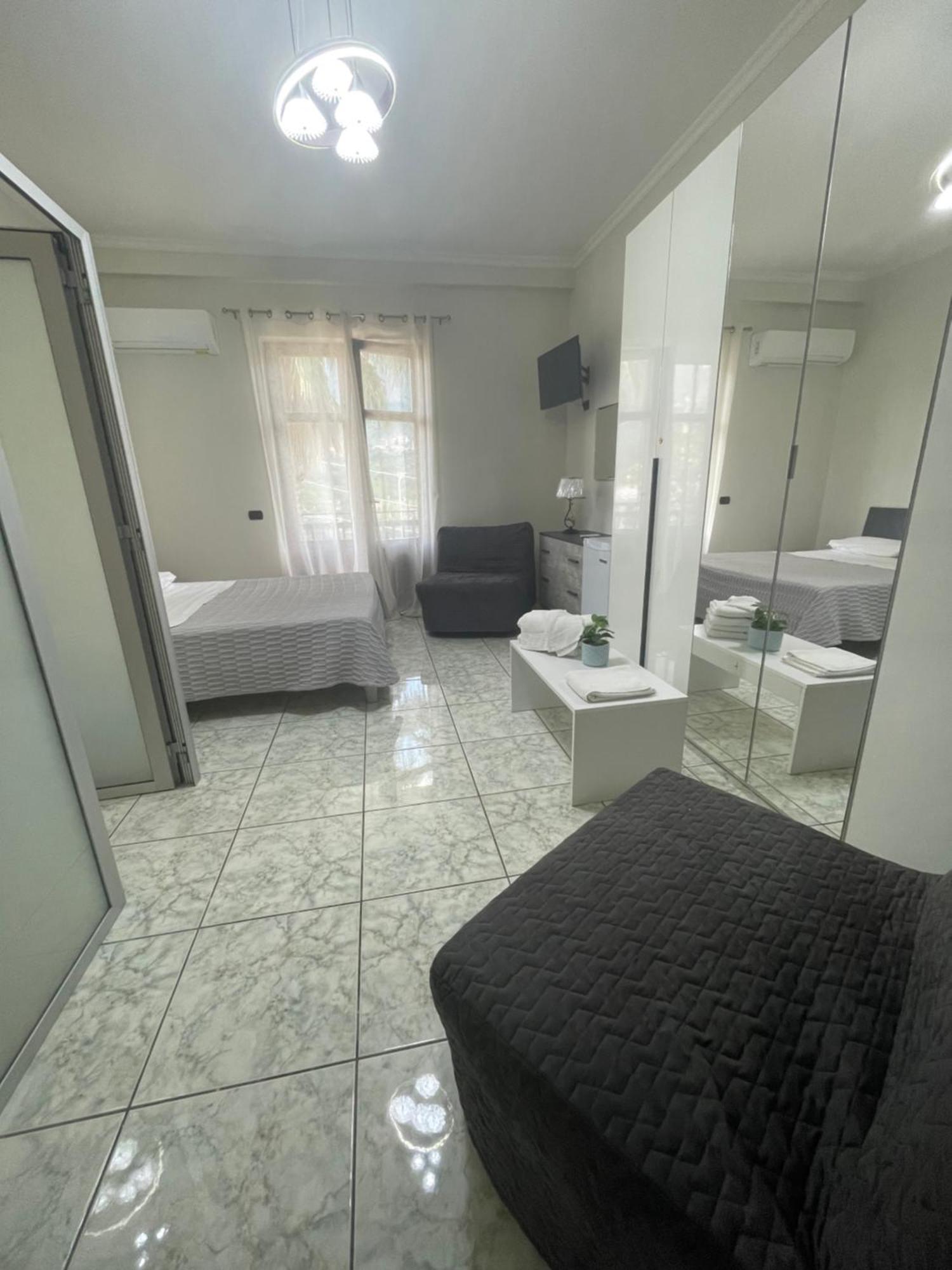 Villa Agata Forchia ภายนอก รูปภาพ