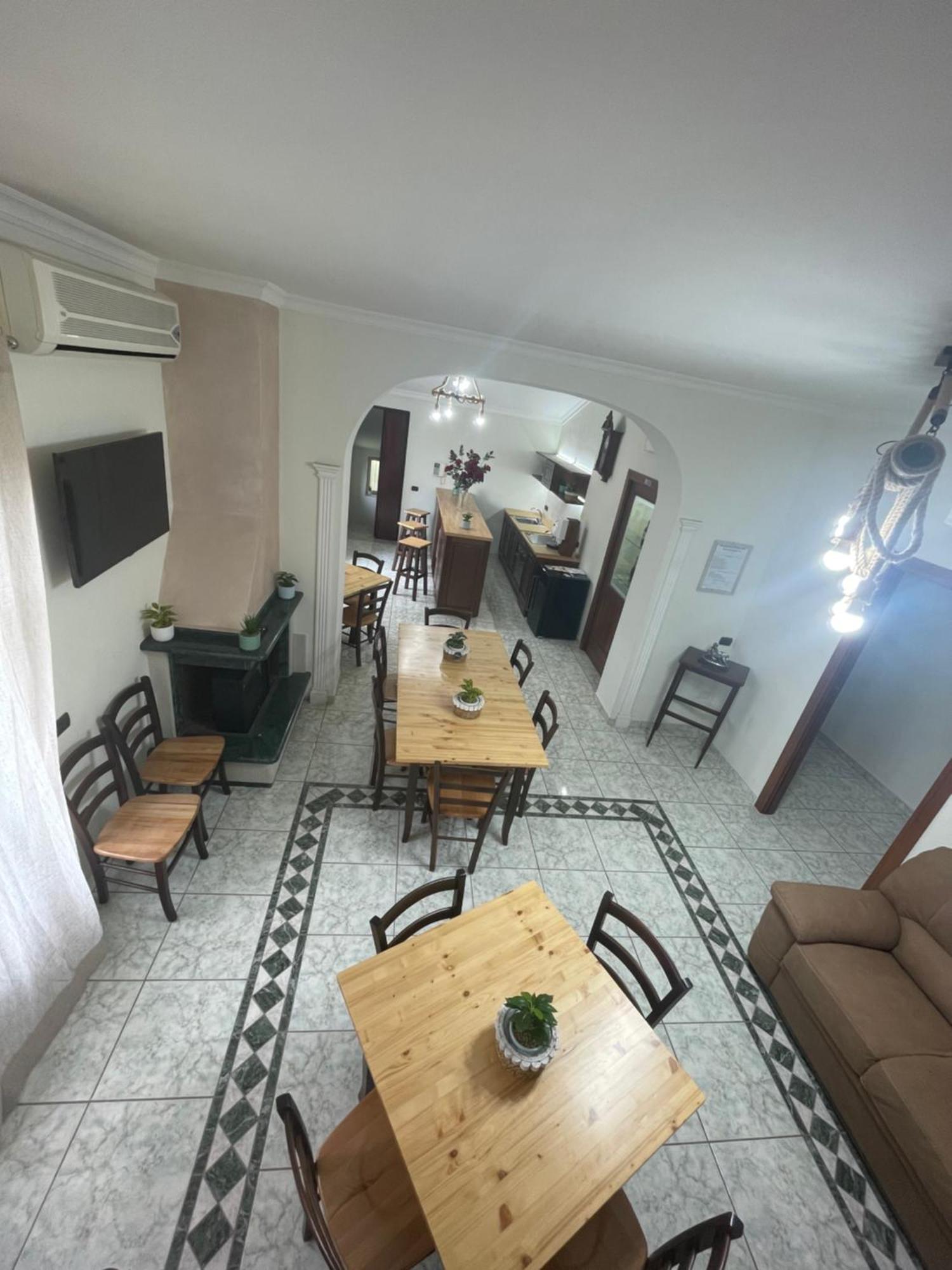 Villa Agata Forchia ภายนอก รูปภาพ