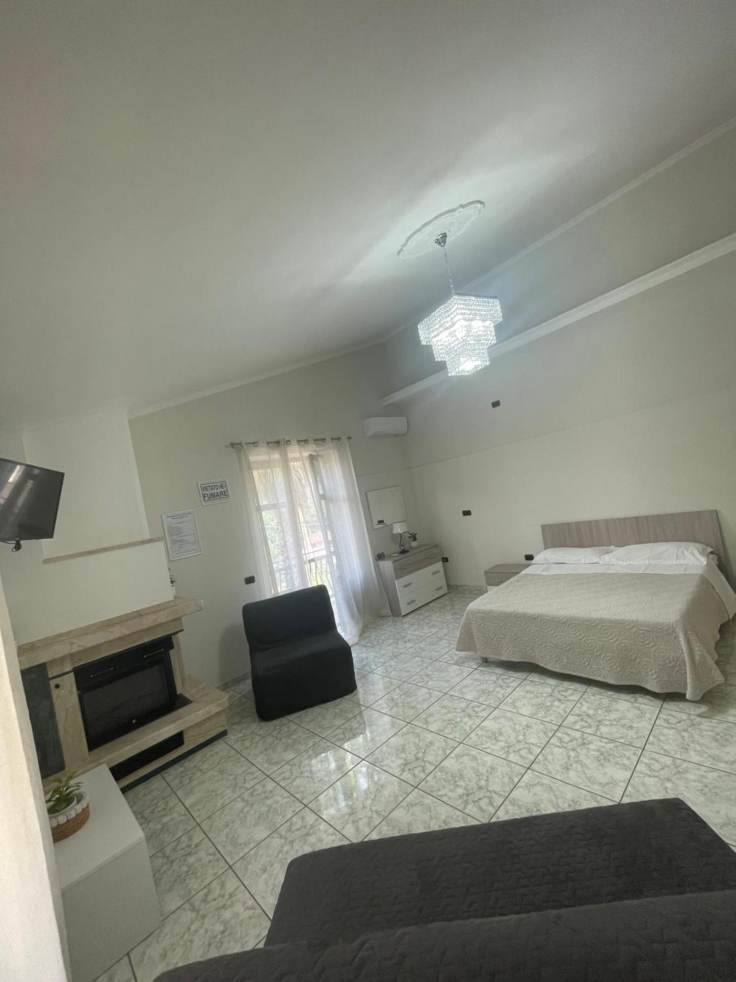 Villa Agata Forchia ภายนอก รูปภาพ